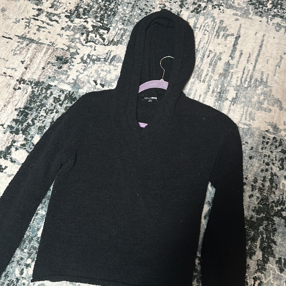 Black cozy sweater - Picture 2 of 6